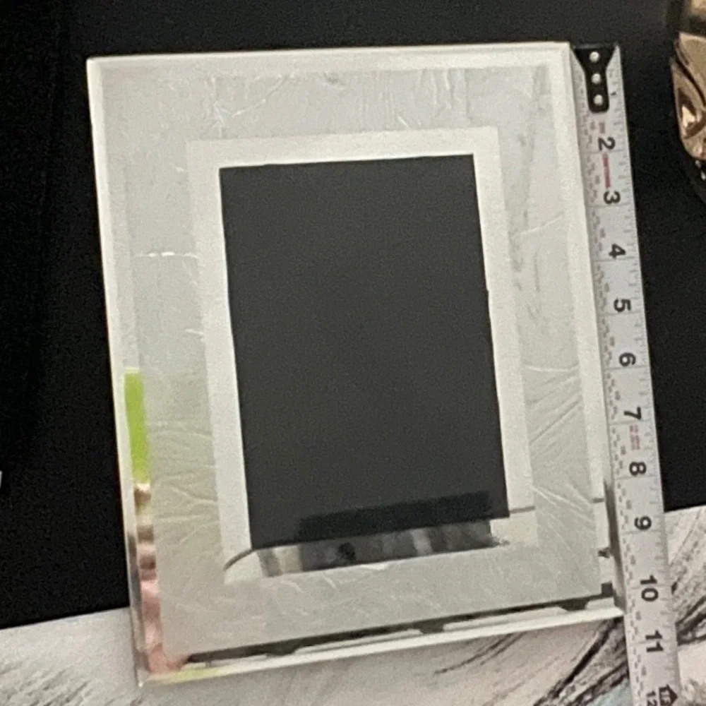 1 Z Gallerie Silver Leaf Crackled Mirrored Art Deco 10 x 8.5 Frame for 5 x 7 Pic